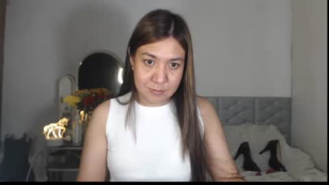 Stella online show from November 10, 7:02 pm