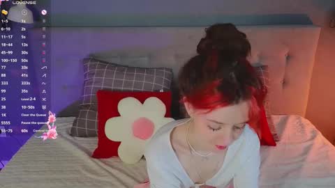 Stella online show from March 26, 3:45 am