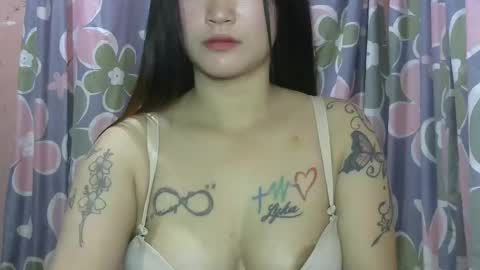 Snapshot of stellapearlx chatting on May 4, 2:29 am Stellapearlx online show from May 4, 2:29 am
