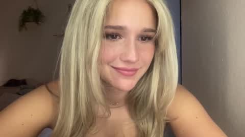 Snapshot of stellaraexox chatting on January 22, 11:53 pm stellaraexox online show from January 22, 11:53 pm