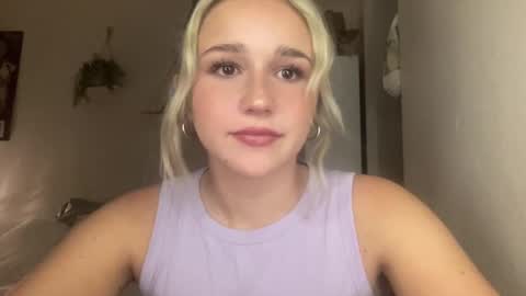 Snapshot of stellaraexox chatting on January 30, 2:38 am stellaraexox online show from January 30, 2:38 am