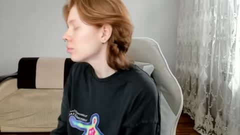 Snapshot of stellaswen chatting on April 26, 11:08 am S T E L L A online show from April 26, 11:08 am