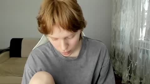 Snapshot of stellaswen chatting on June 9, 9:32 am S T E L L A online show from June 9, 9:32 am