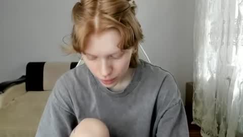 Snapshot of stellaswen chatting on June 25, 10:31 am S T E L L A online show from June 25, 10:31 am