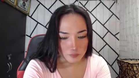 Snapshot of stellaven chatting on May 1, 5:01 am Stellaven online show from May 1, 5:01 am