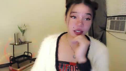 Snapshot of stellaxtemptationx chatting on October 31, 9:54 am Stella sweet online show from October 31, 9:54 am