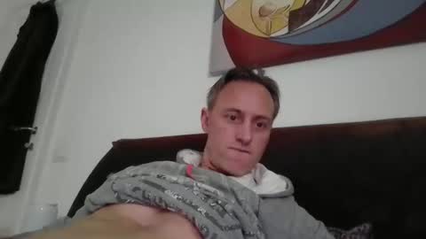 sten015 online show from February 11, 1:49 pm