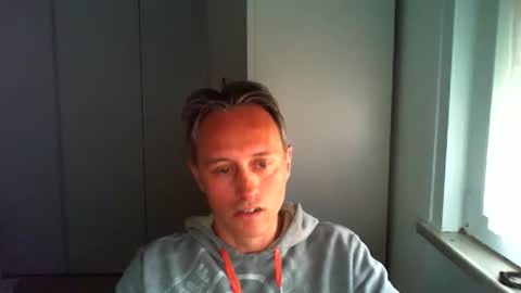 sten015 online show from May 11, 4:04 pm