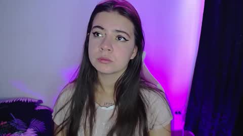 Emma online show from November 8, 6:07 pm