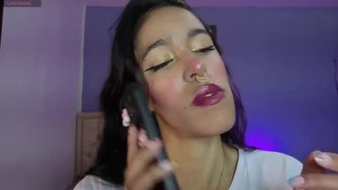 Snapshot of stephania_t chatting on May 6, 4:01 pm Stephania online show from May 6, 4:01 pm