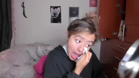 Stephanie  online show from February 17, 5:37 am