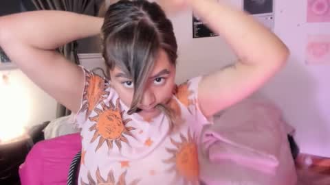 Stephanie  online show from February 18, 3:57 am