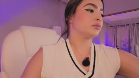 Snapshot of stephany_harlot chatting on March 1, 10:45 pm stephany_harlot online show from March 1, 10:45 pm