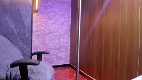 stephany_rodriguez_ online show from January 8, 12:18 pm