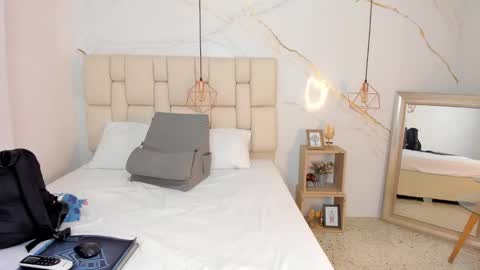 Stefanny online show from February 22, 10:09 pm