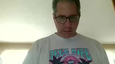 stephenhal9 online show from April 24, 8:55 pm