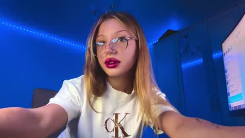 Stef online show from February 16, 4:14 pm