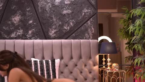 Steph online show from April 18, 2:54 pm