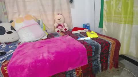 Snapshot of stepmom_slut_50_ chatting on January 21, 2:00 am Angie mature online show from January 21, 2:00 am