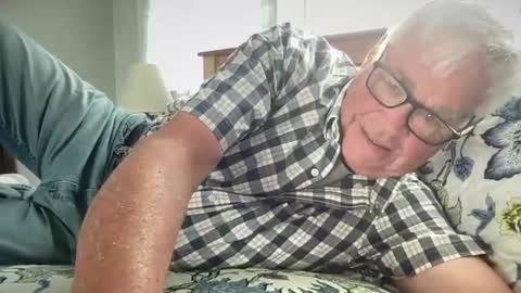Snapshot of steve988279 chatting on July 1, 1:02 pm Steve online show from July 1, 1:02 pm
