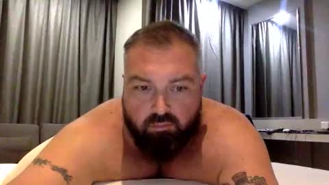 steve__1980 online show from September 29, 3:06 pm