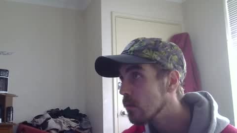 Snapshot of steveaussie chatting on February 11, 11:33 pm Australian420 online show from February 11, 11:33 pm