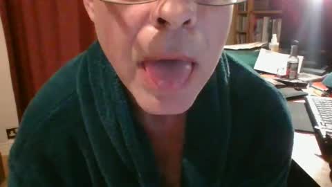 Snapshot of stevejm3740 chatting on December 22, 1:34 am stevejm3740 online show from December 22, 1:34 am