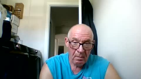 Snapshot of stevejons47 chatting on July 1, 5:34 pm stevejons47 online show from July 1, 5:34 pm