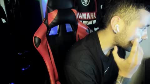 Steven online show from March 4, 1:11 am