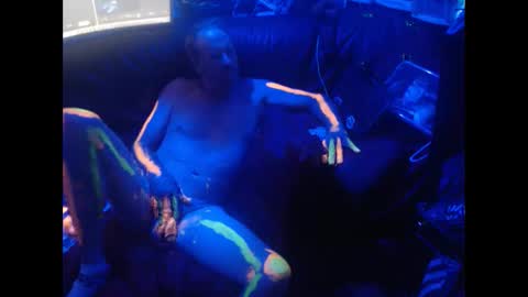 Snapshot of stevemiller0973 chatting on June 10, 4:34 am TheCapt. online show from June 10, 4:34 am