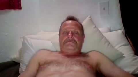 steven626708 online show from March 14, 6:08 am