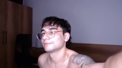 Snapshot of steveoceanbeanhuge chatting on February 27, 3:17 am Alex online show from February 27, 3:17 am