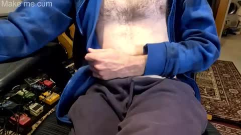 Snapshot of stevie_grey chatting on January 5, 7:50 pm stevie_grey online show from January 5, 7:50 pm