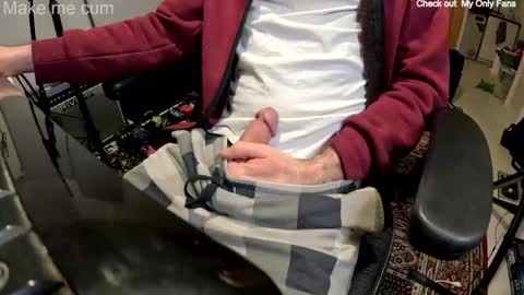 Snapshot of stevie_grey chatting on March 13, 8:26 pm stevie_grey online show from March 13, 8:26 pm