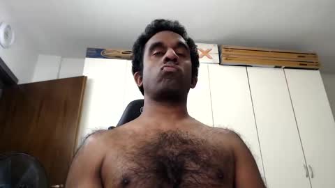 Snapshot of stevmib chatting on October 9, 8:40 pm StevieMiB online show from October 9, 8:40 pm