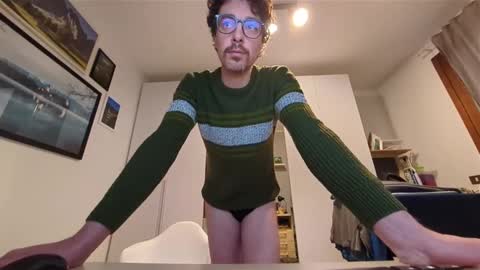 Snapshot of sti270452 chatting on December 10, 4:17 pm Jenk online show from December 10, 4:17 pm