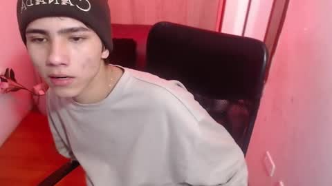 Snapshot of stich_23 chatting on February 20, 1:00 pm Stich online show from February 20, 1:00 pm