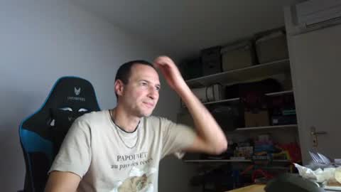 Snapshot of stickolive1 chatting on June 11, 10:19 pm stickolive1 online show from June 11, 10:19 pm