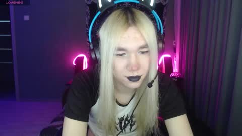 Steve online show from February 10, 5:50 pm