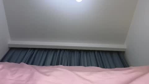 still__eva online show from November 12, 4:57 am