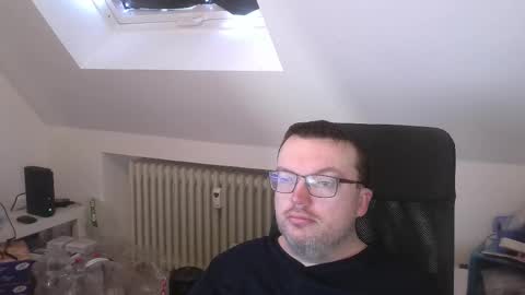 Oliver online show from March 10, 6:40 am