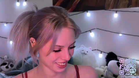 stillsweety online show from February 10, 5:06 pm