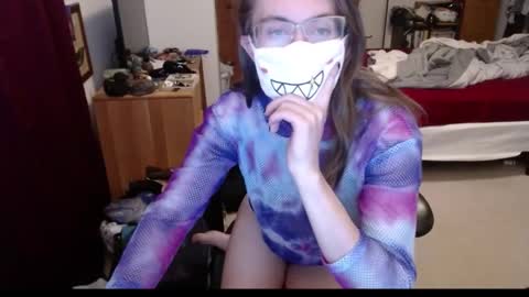 sting_ray111 online show from December 10, 1:43 am