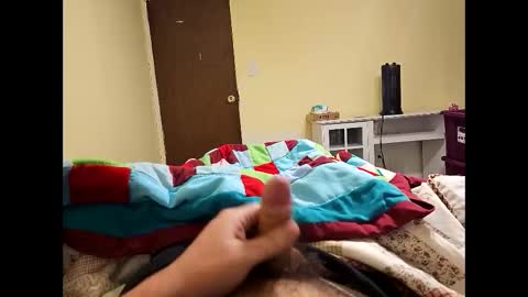 Snapshot of stittymike chatting on December 17, 5:29 am stittymike online show from December 17, 5:29 am