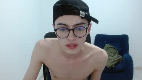 stiv_grant online show from April 9, 12:21 am