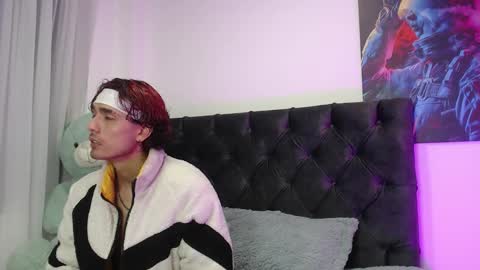 stiven online show from March 3, 3:34 am