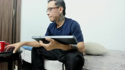 Snapshot of stiven_trainer chatting on June 29, 1:01 am stiven_trainer online show from June 29, 1:01 am