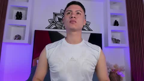 Snapshot of stiven_zarek chatting on February 22, 12:47 pm stiven online show from February 22, 12:47 pm