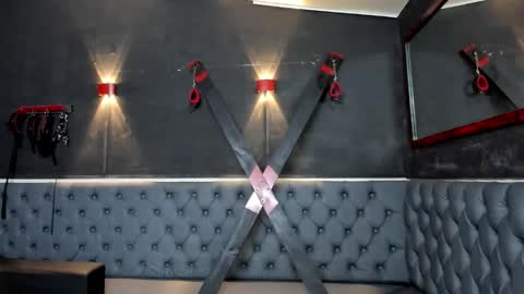 friends online show from December 17, 5:24 am