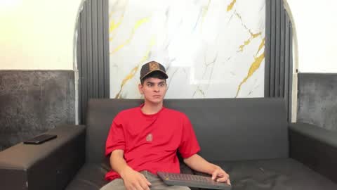 friends online show from January 11, 5:12 am